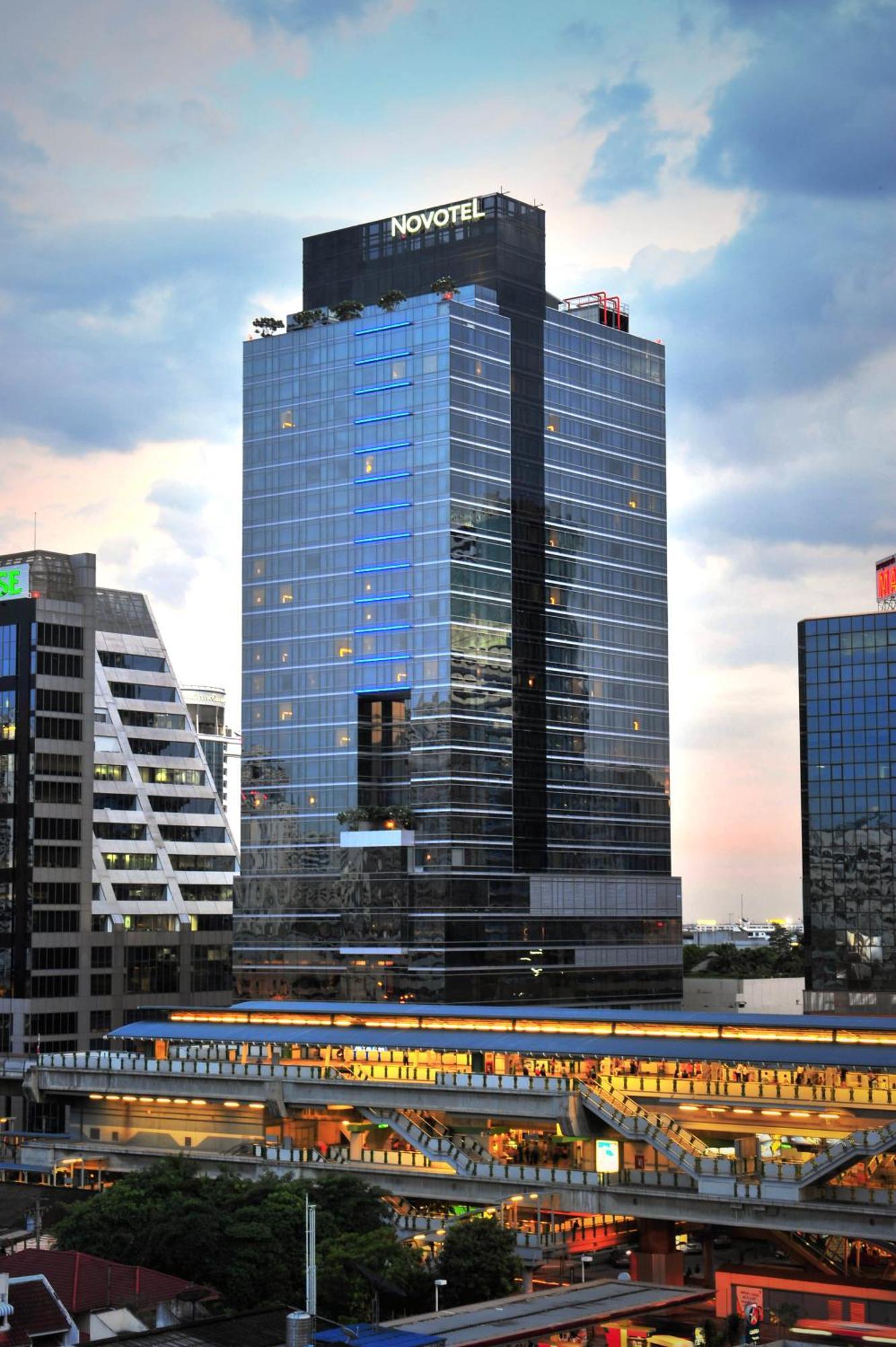 Four Points By Sheraton Bangkok Ploenchit - Formerly Novotel Bangkok Ploenchit Exteriér fotografie